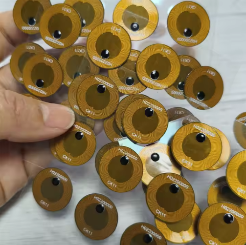 Flexible 24mm NTAG Anti-Metal Stickers